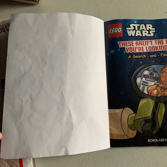 3/$25 LEGO Star Wars the Droids You're Looking For Search Book - Picture 2 of 7